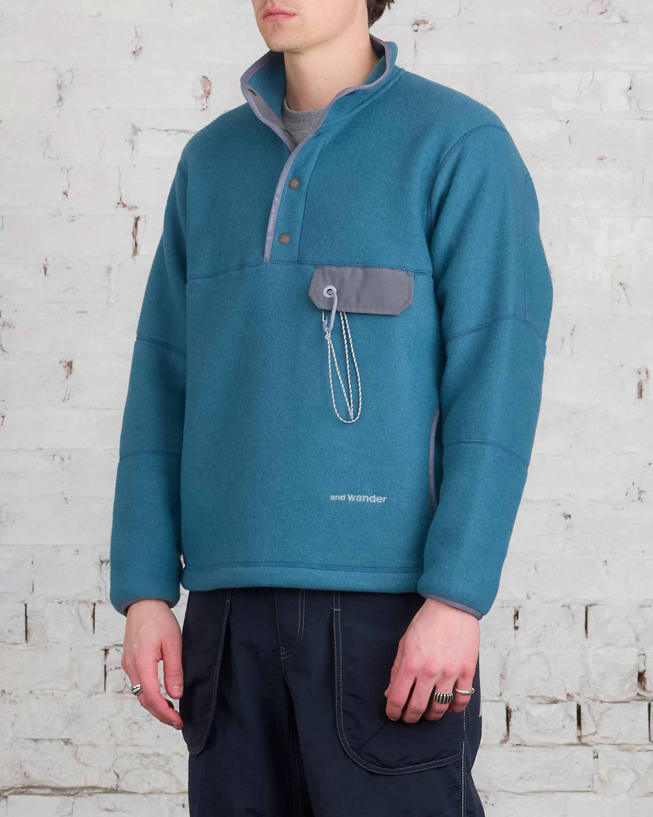 and wander Calamai Tech Wool Fleece Pullover Blue Gray
