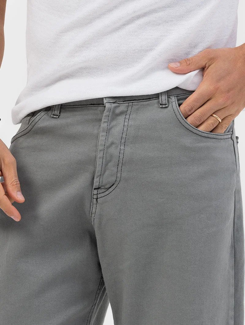 CORBIN STRAIGHT JEANS IN GREY