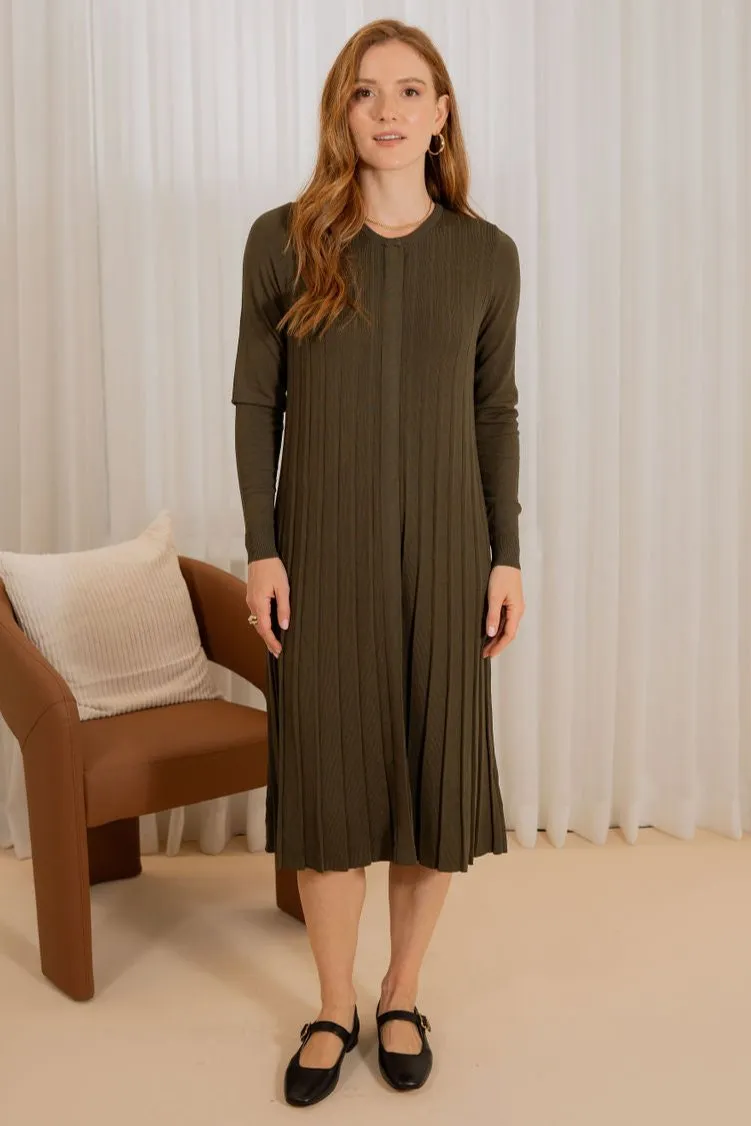 Knit pleated dress