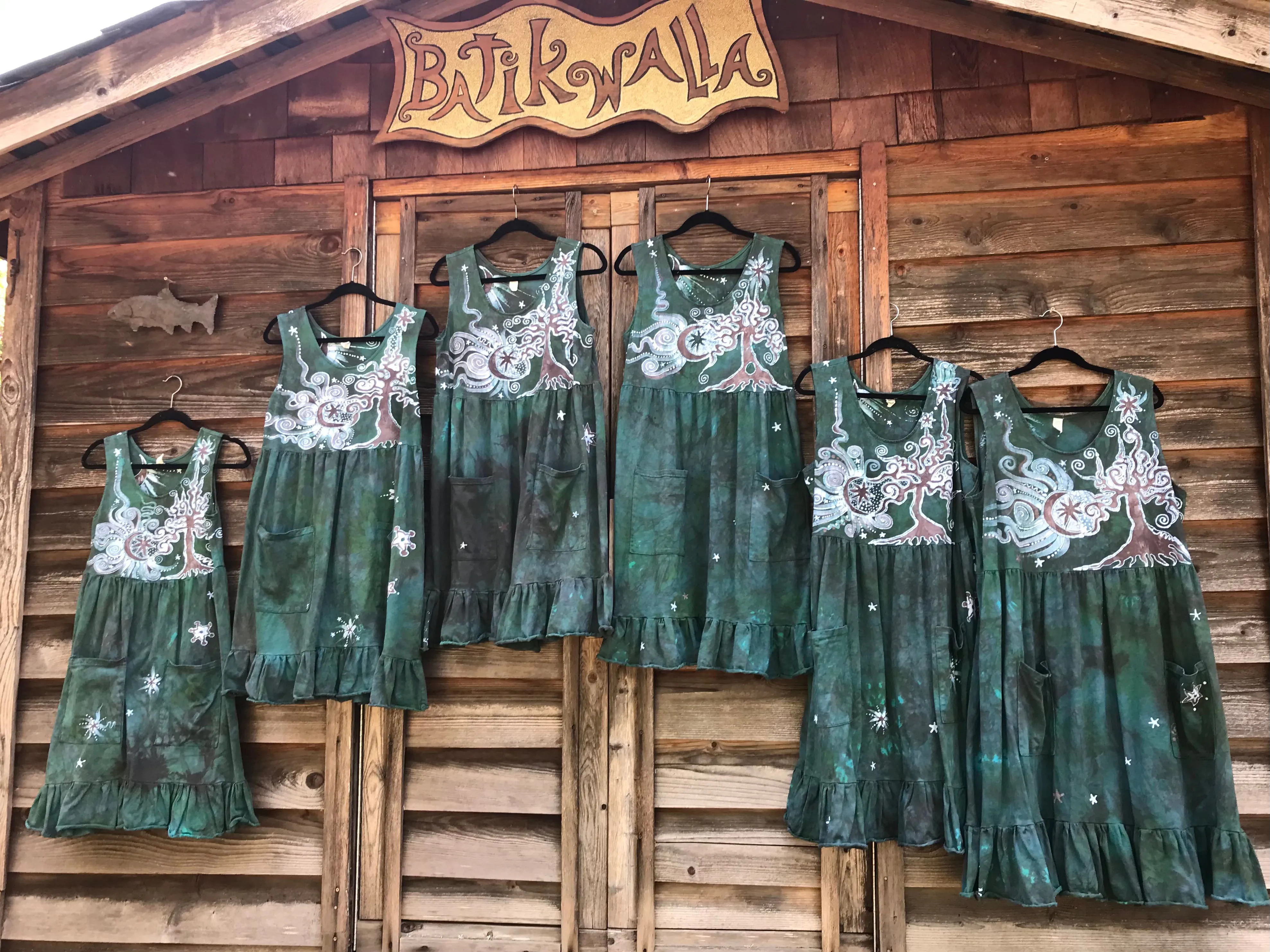 Mist in the Moss Green Forest - Farmer's Market Pocket Dress - Size 2X