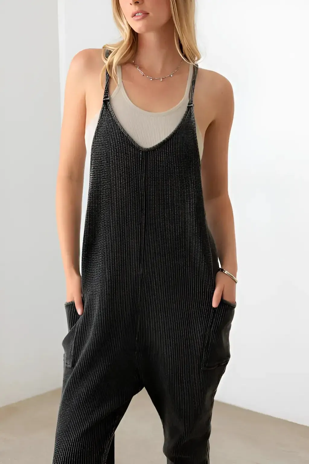RELAXED WAFFLE KNIT SIDE POCKET JUMPSUIT