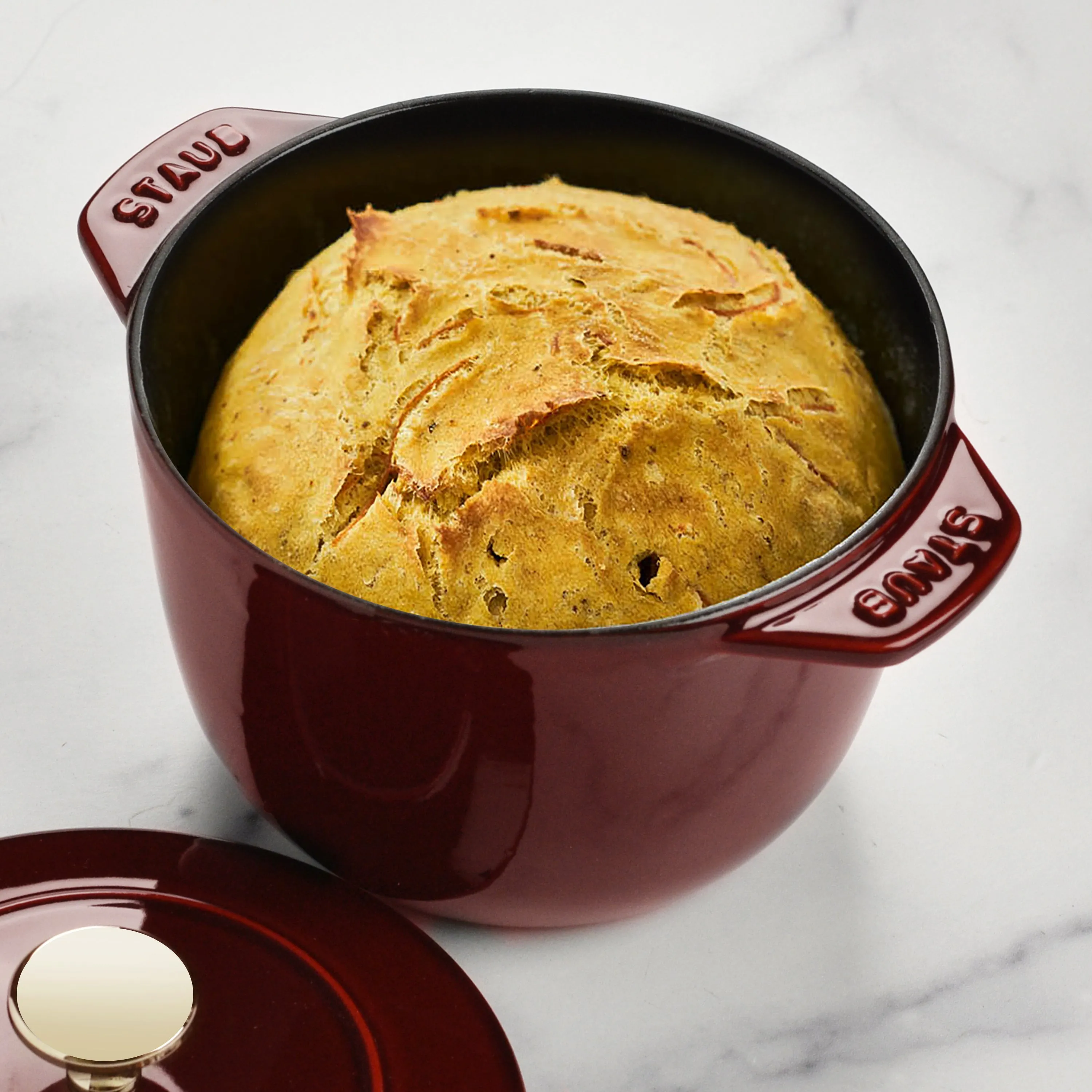 Staub 1.5-quart Grenadine Petite French Oven