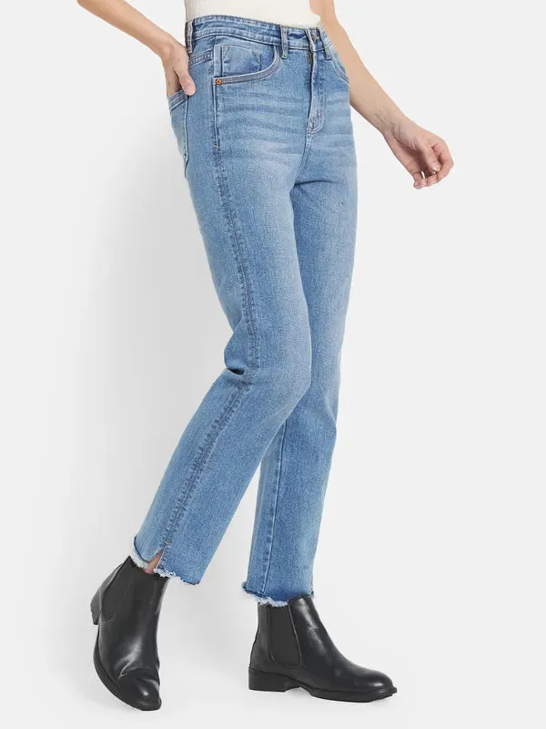Women Straight Fit Low Distress Heavy Fade Stretchable Jeans